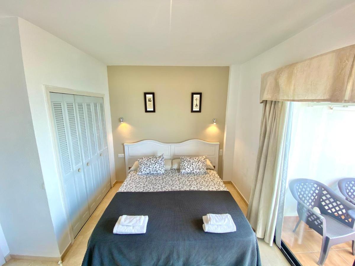 Apartamentos Turisticos Castillo Del Vigia Torremolinos Kültér fotó