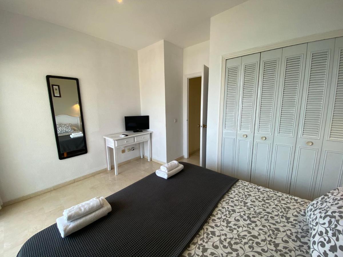 Apartamentos Turisticos Castillo Del Vigia Torremolinos Kültér fotó
